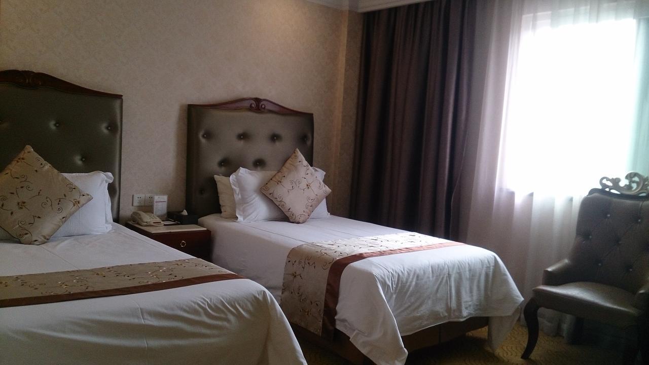 Shantou Oujue Hotel Exterior photo